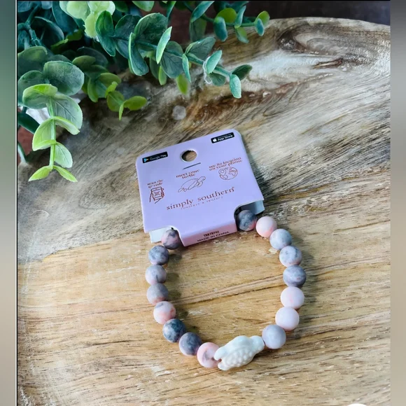 Simply Southern Pink and White Turtle Tracker Beaded Bracelet NIP - Picture 2 of 3